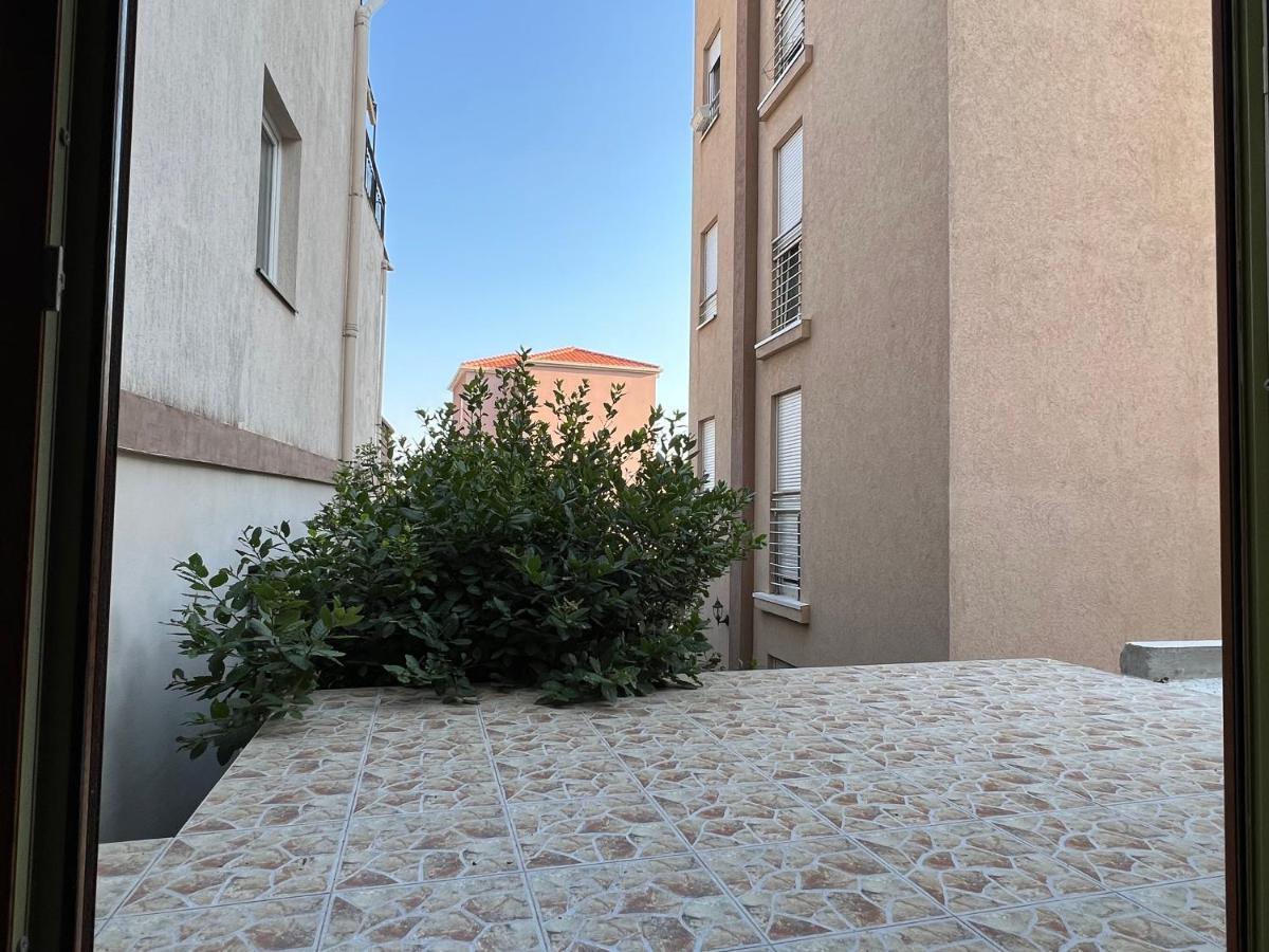 Apartment Zevs 4 *